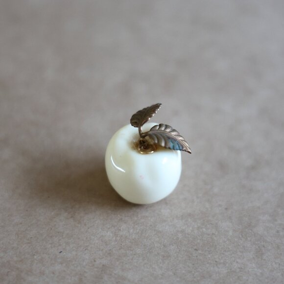 Miniature cat ornament & apple ornament - Picture 3 of 6